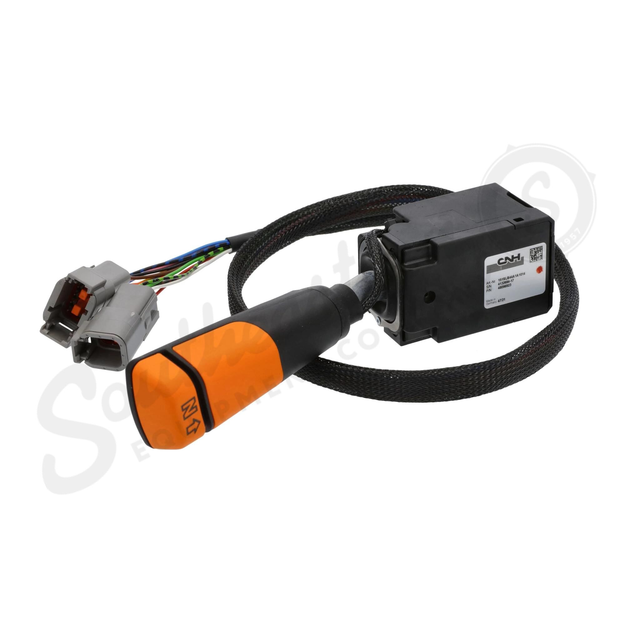 Case Construction Shuttle FNRP Lever with Lock 92123022